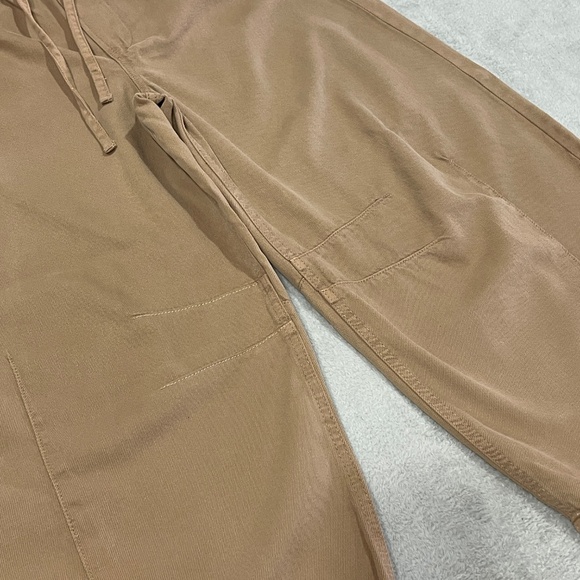 NEW Gap Mid Rise UltraSoft Jeans Size Medium (Petite) - Picture 4 of 14